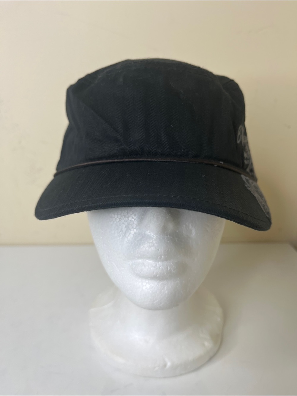 Billabong Black Y2K-era Cadet Aesthetic Cap with Gray Floral Stitching size M/L - Picture 2 of 6